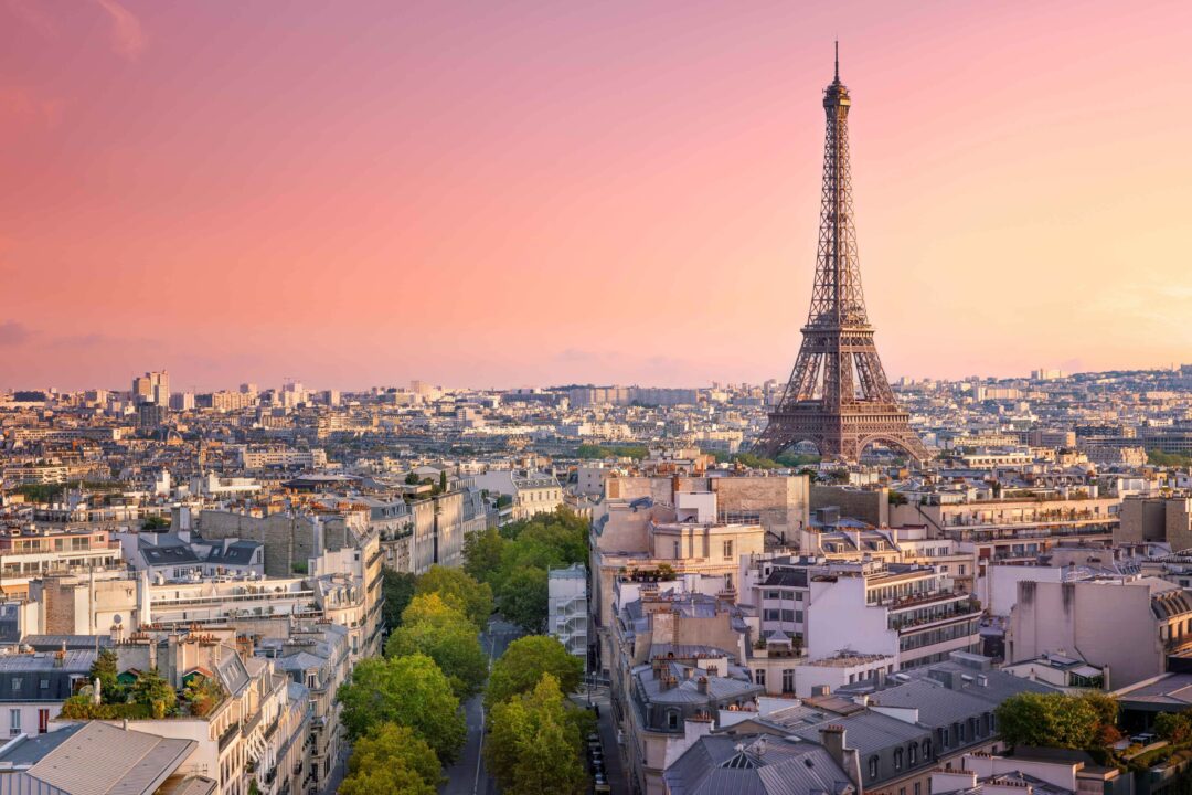Paris shutterstock 2427038093 LR